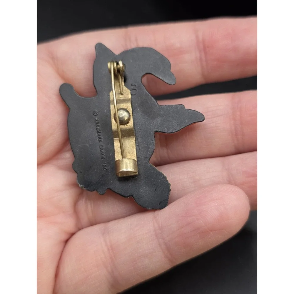 Vintage Hallmark Cards Halloween Witch Flying Broom Brooch Pin